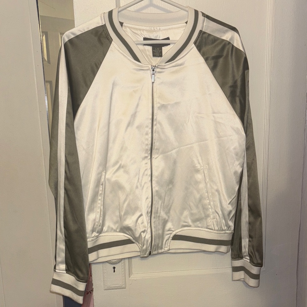 Suzy Shier Satin Bomber Jacket - Cream and Gray